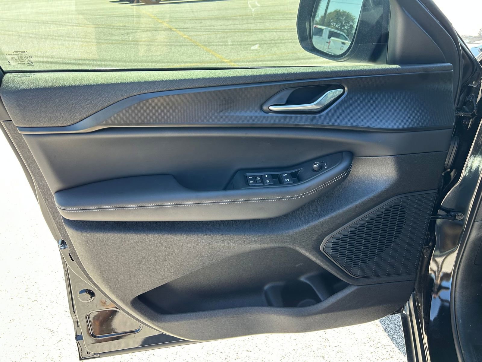 2025 Jeep Grand Cherokee Laredo - Photo 11