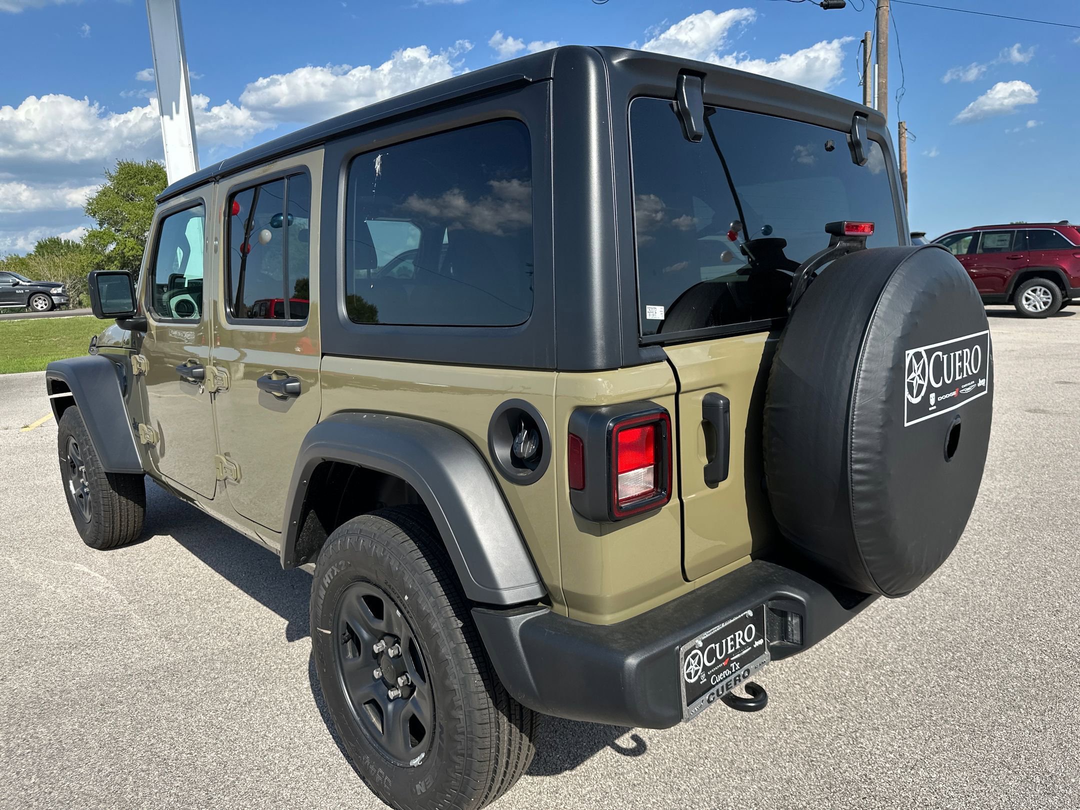 2025 Jeep Wrangler Sport photo 3