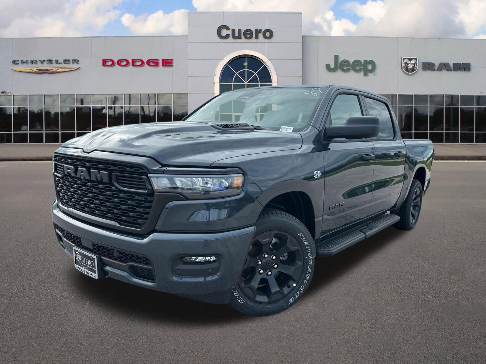 New 2026 Ram 1500 EXPRESS CREW CAB 4X4 5'7 BOX
