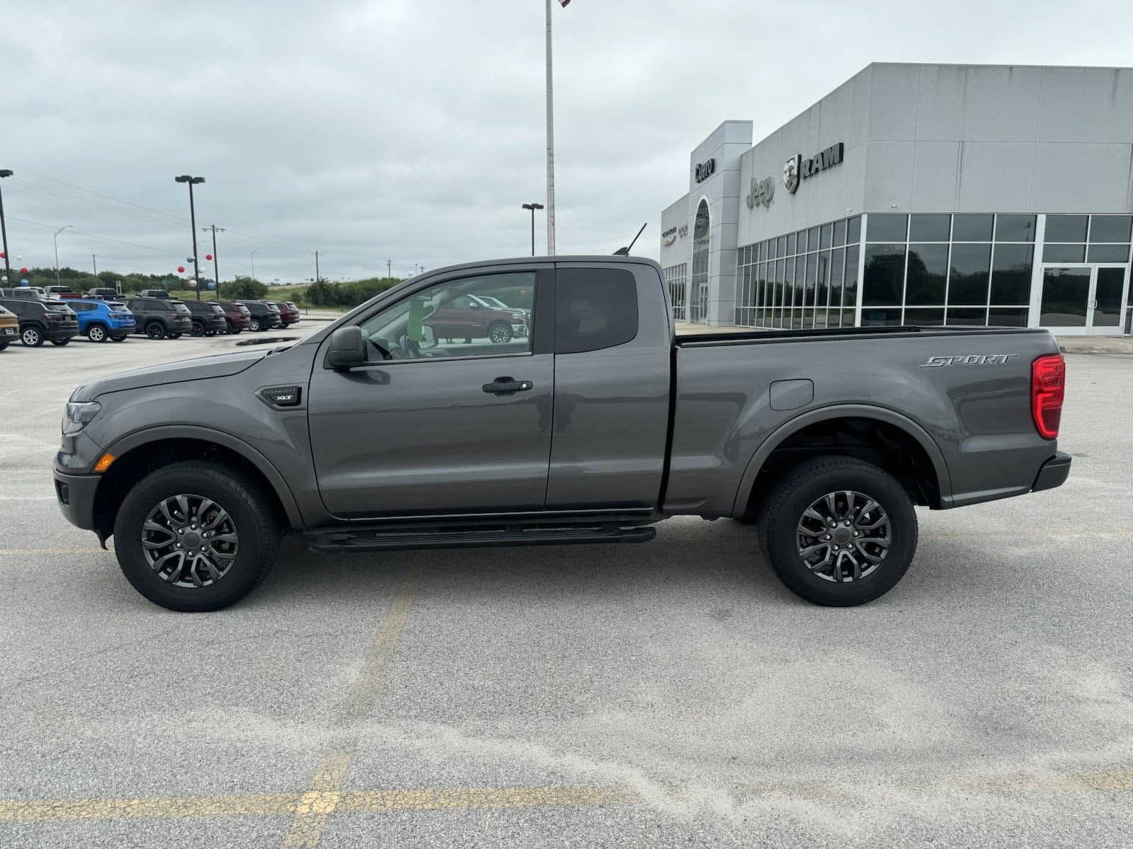 Used 2020 Ford Ranger XLT with VIN 1FTER1EH3LLA93373 for sale in Cuero, TX