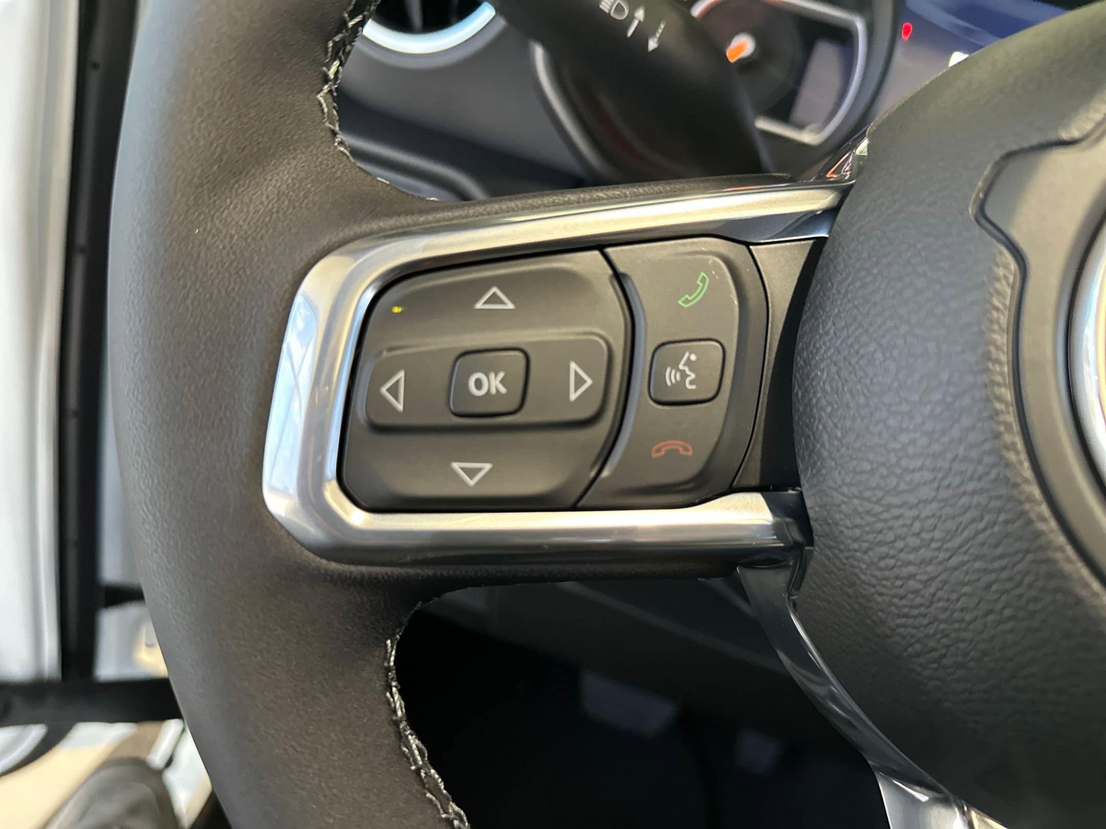 2025 Jeep Wrangler 4-Door Sahara - Photo 15