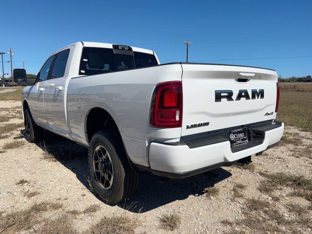 New 2026 Ram 2500 LARAMIE CREW CAB 4X4 6'4 BOX Pickup