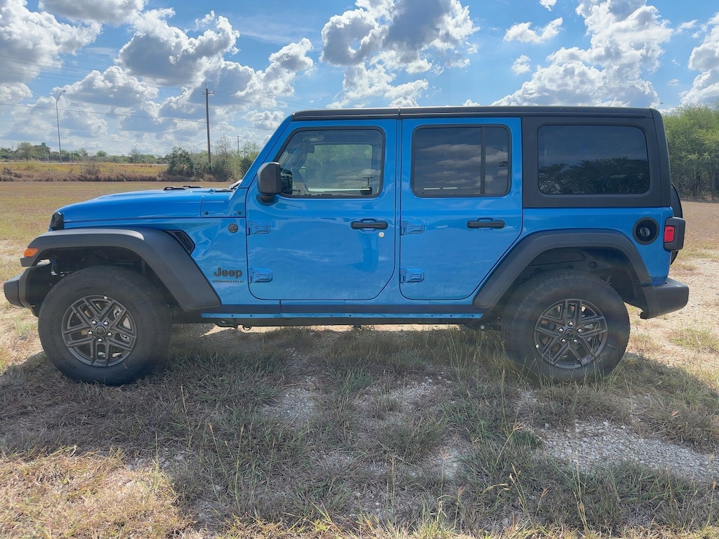 New 2025 Jeep Wrangler 4-DOOR SPORT S Sport Utility
