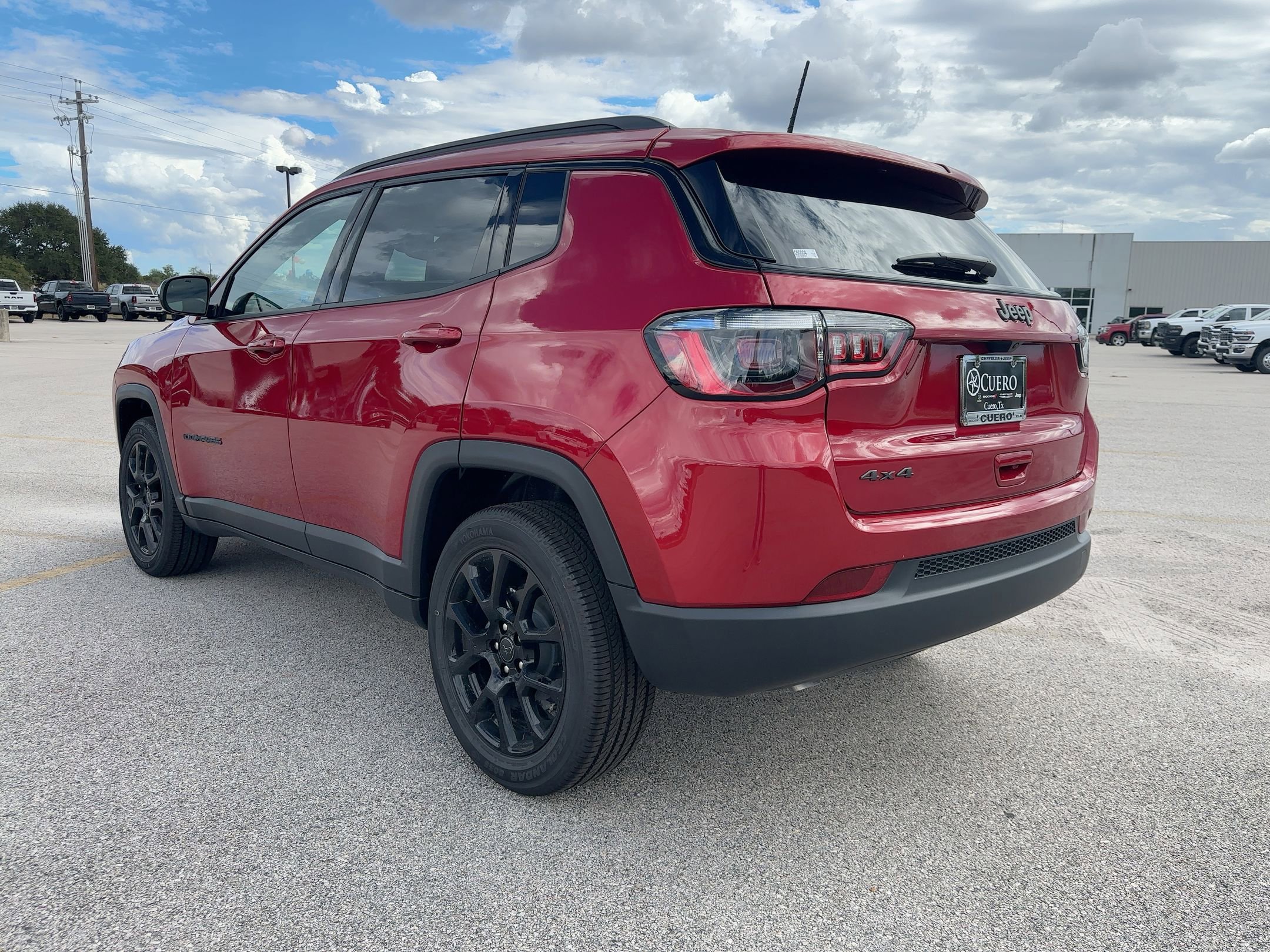 2026 Jeep Compass Latitude photo 2