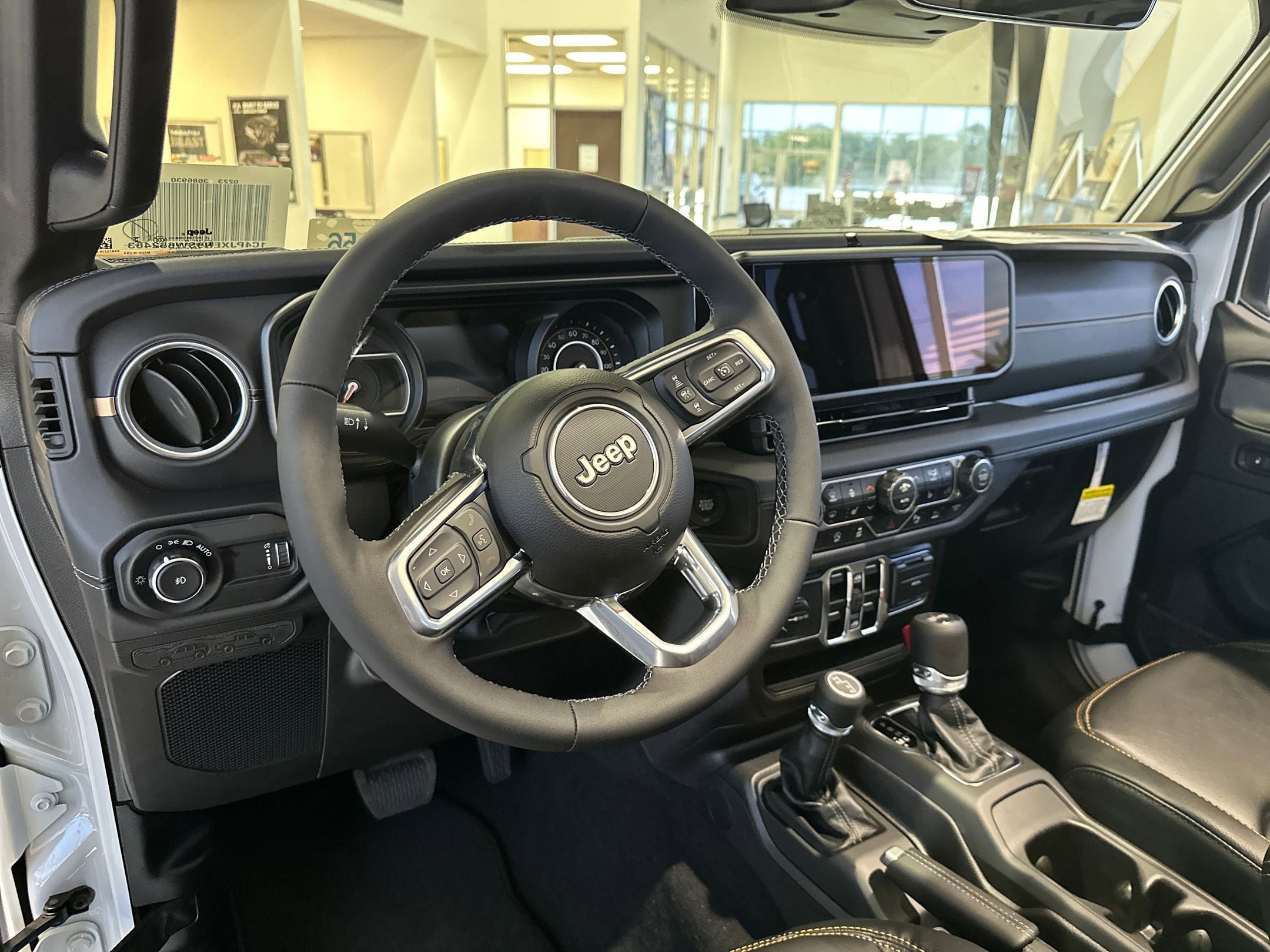2025 Jeep Wrangler 4-Door Sahara - Photo 11