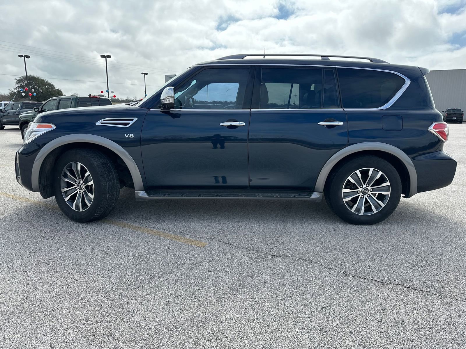 2019 Nissan Armada SL photo 2