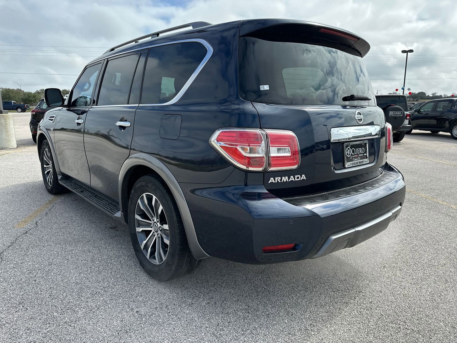 2019 Nissan Armada SL photo 3