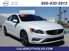 2017 Volvo S60 T6 AWD R-Design Platinum Sedan