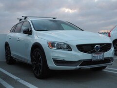 2016 Volvo V60 Cross Country T5 Platinum Wagon