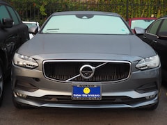 2018 Volvo S90 T5 AWD Momentum Sedan