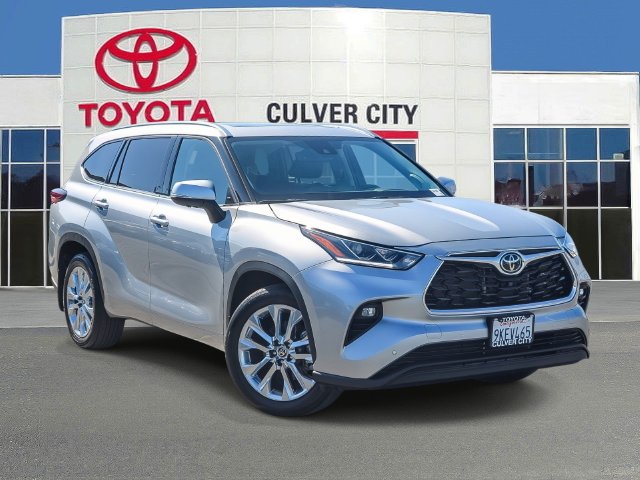 Used 2024 Toyota Highlander Limited SUV