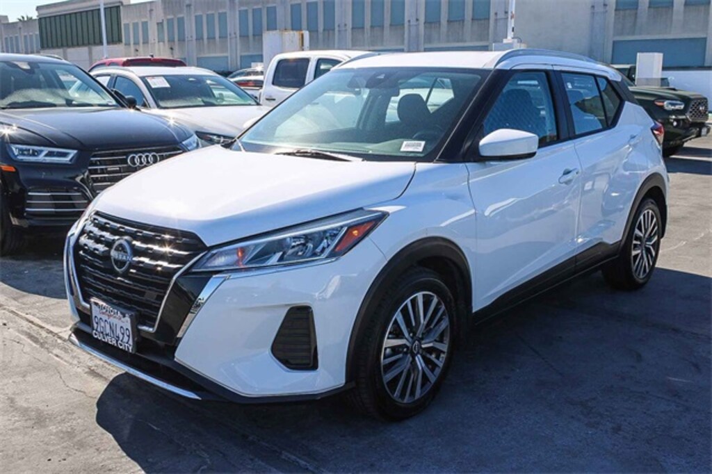 Used 2023 Nissan Kicks SV SUV