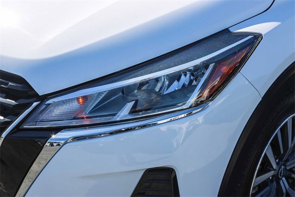 Used 2023 Nissan Kicks SV SUV