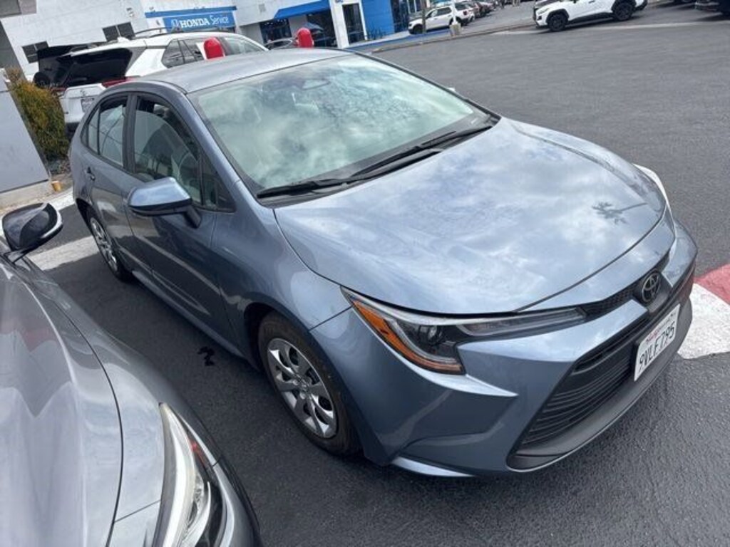 Certified 2025 Toyota Corolla LE Sedan