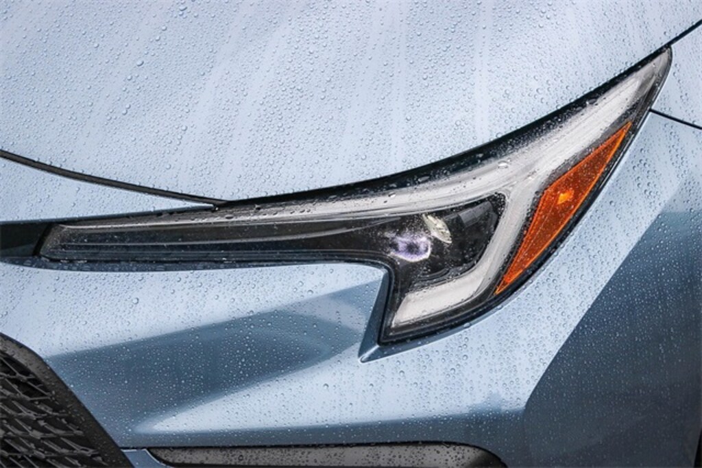 Used 2024 Toyota Corolla SE Sedan