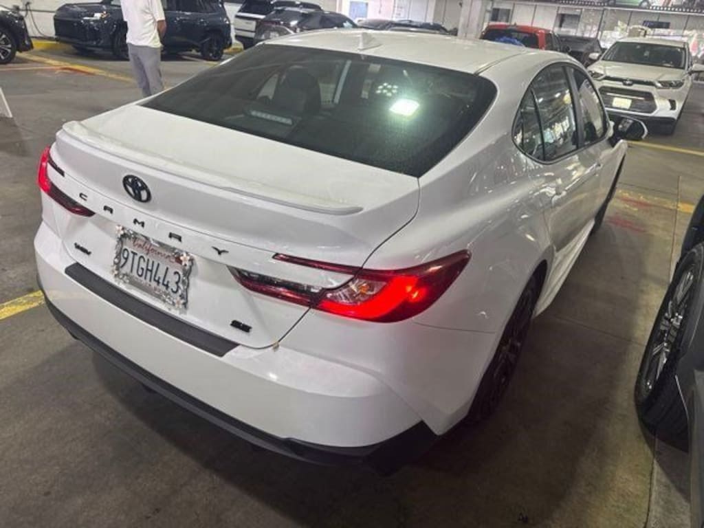 Certified 2025 Toyota Camry SE Sedan