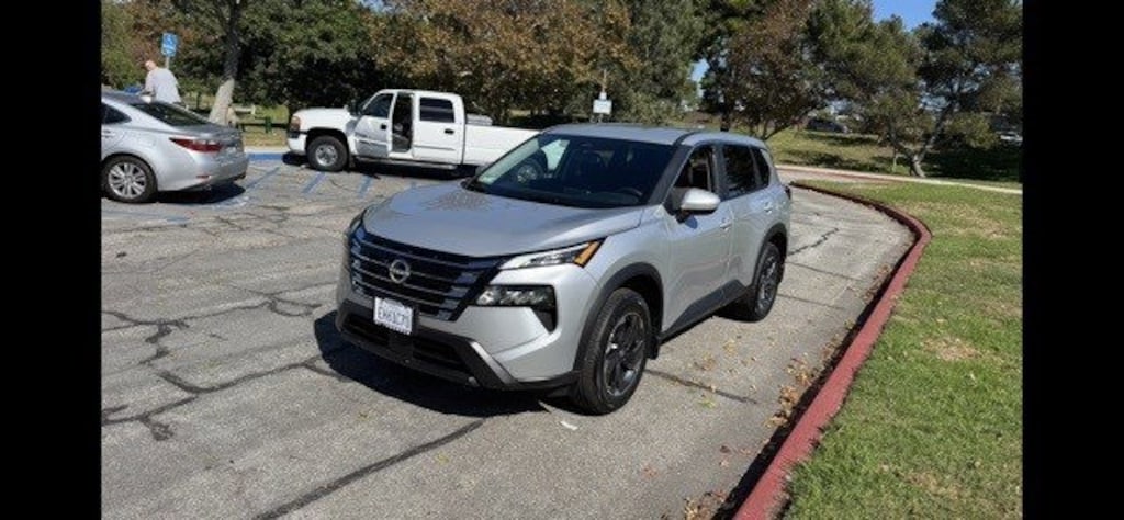 Used 2025 Nissan Rogue SV SUV