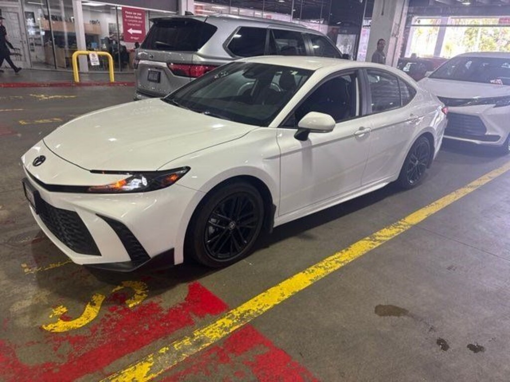 Certified 2025 Toyota Camry SE Sedan
