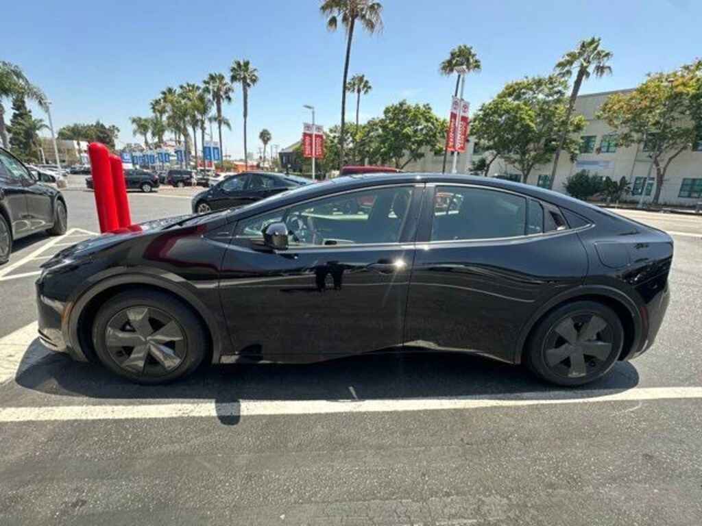 Certified 2023 Toyota Prius Prime SE Hatchback