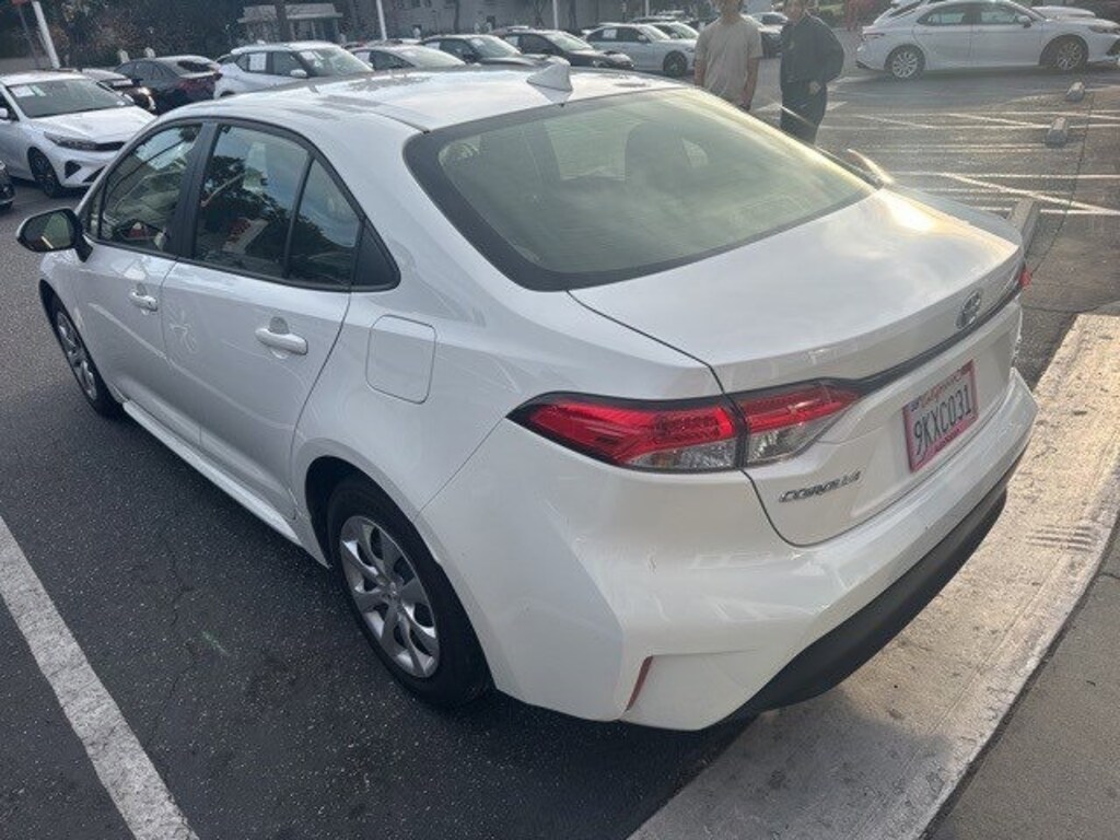 Certified 2024 Toyota Corolla Hybrid LE Sedan