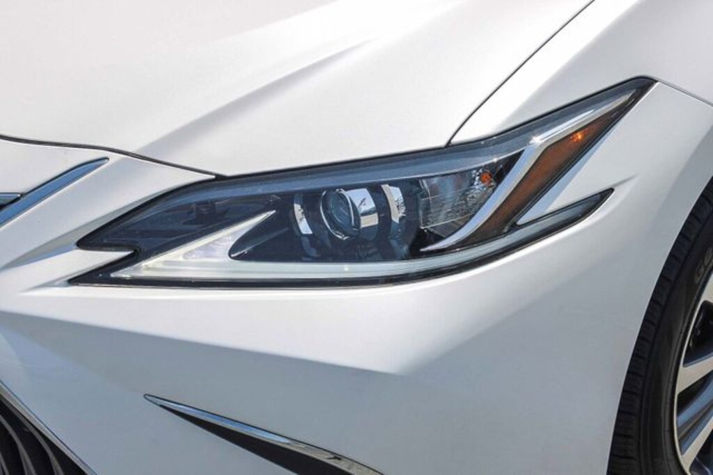 Used 2021 Lexus ES 350 Sedan