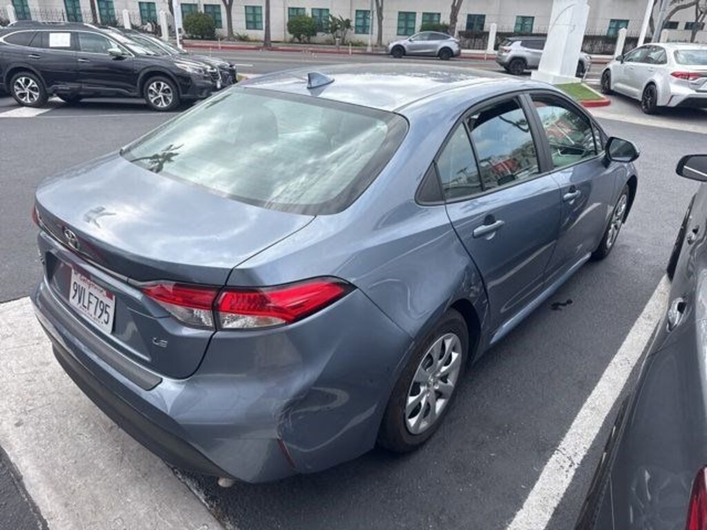 Certified 2025 Toyota Corolla LE Sedan