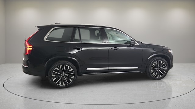 2025 Volvo XC90 B6 (2025.5) Plus 7-Seater photo 3