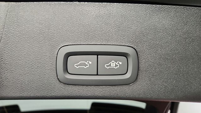 2026 Volvo XC40 Ultra - Photo 45