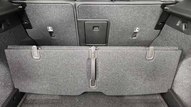 2026 Volvo XC40 Ultra Black Edition - Photo 42