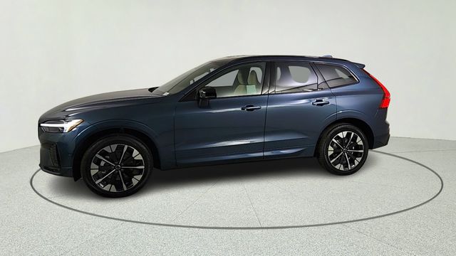 2026 Volvo XC60 B5 Plus photo 4
