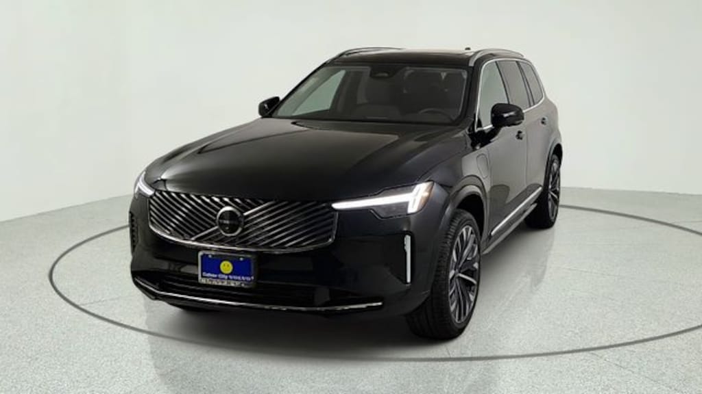 New 2026 Volvo XC90 plug-in hybrid T8 Plus 7-Seater SUV