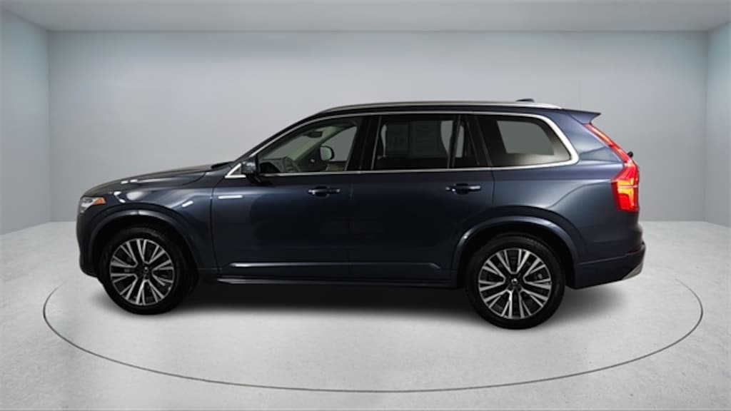 Certified 2022 Volvo XC90 T6 AWD Momentum 7 Seater SUV