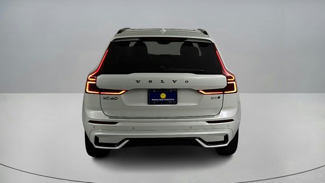 2026 Volvo XC60 B5 Ultra photo 4