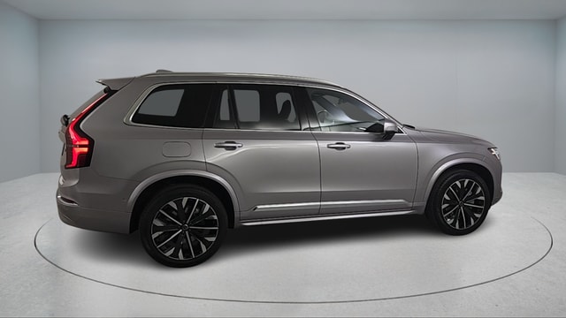 2026 Volvo XC90 B6 Plus 7-Seater photo 2