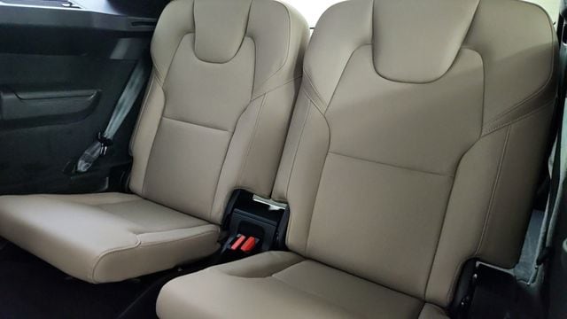 2026 Volvo XC90 Plus - Photo 34