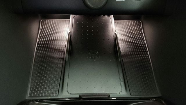 2026 Volvo XC40 Ultra Black Edition - Photo 25