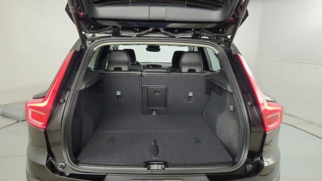 2026 Volvo XC40 Ultra - Photo 41