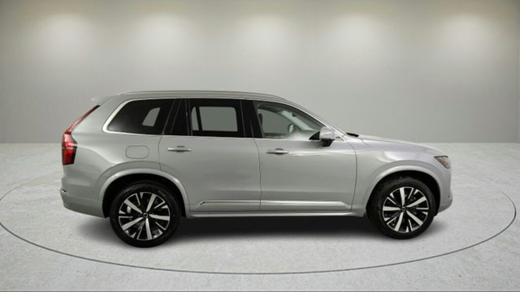 New 2026 Volvo XC90 B5 Core SUV