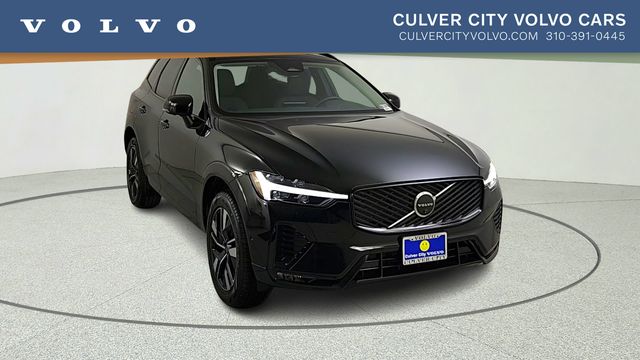 2026 Volvo XC60 B5 Plus Dark AWD's photo