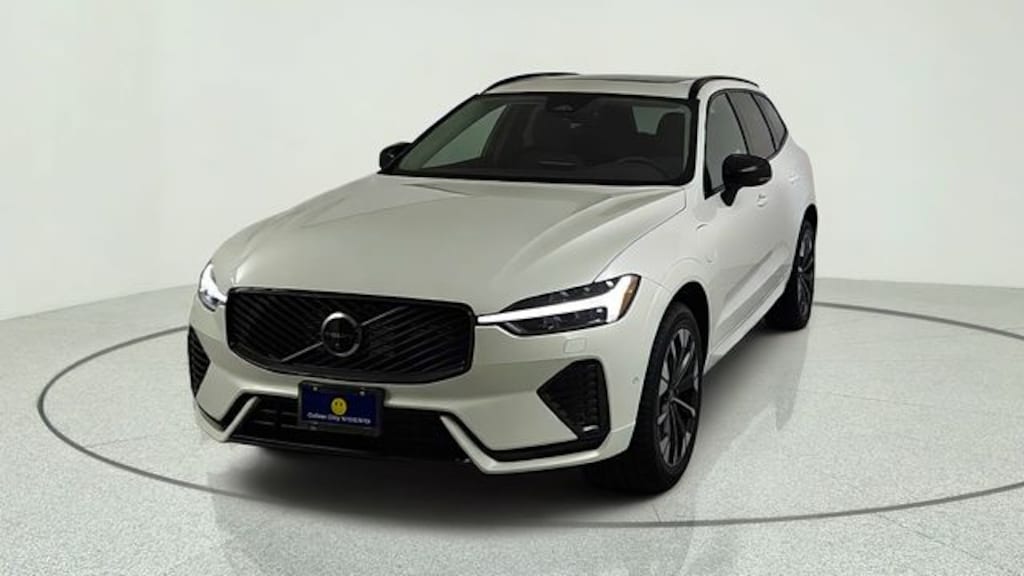 New 2026 Volvo XC60 plug-in hybrid T8 Plus SUV