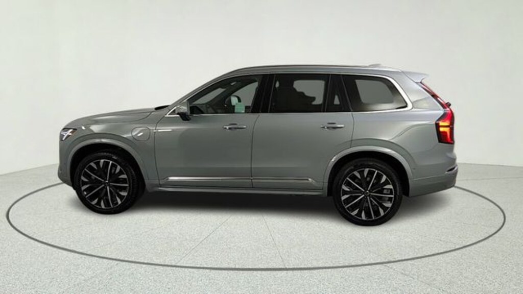 New 2026 Volvo XC90 plug-in hybrid T8 Plus 7-Seater SUV