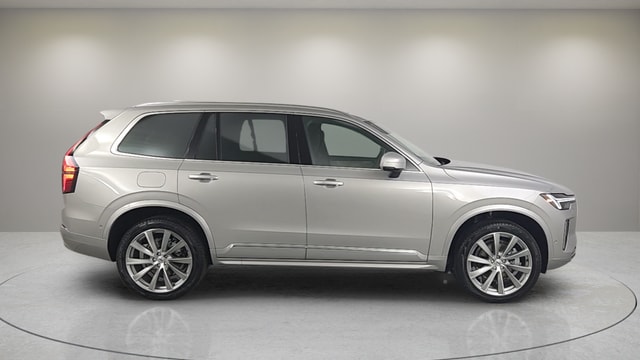 2025 Volvo XC90 B6 (2025.5) Plus 6-Seater photo 3
