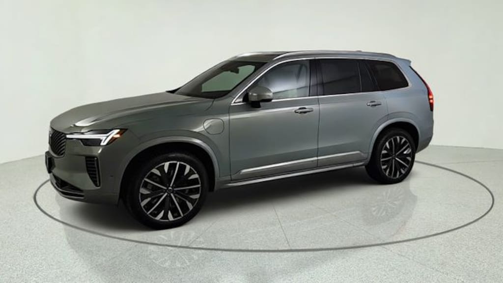 New 2026 Volvo XC90 plug-in hybrid T8 Plus 7-Seater SUV