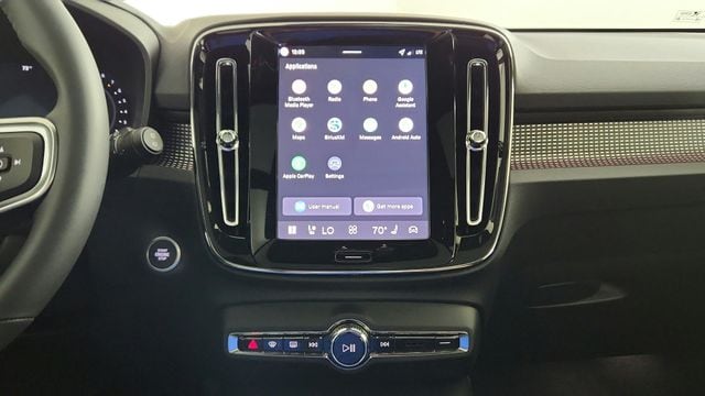 2026 Volvo XC40 Ultra Black Edition - Photo 20