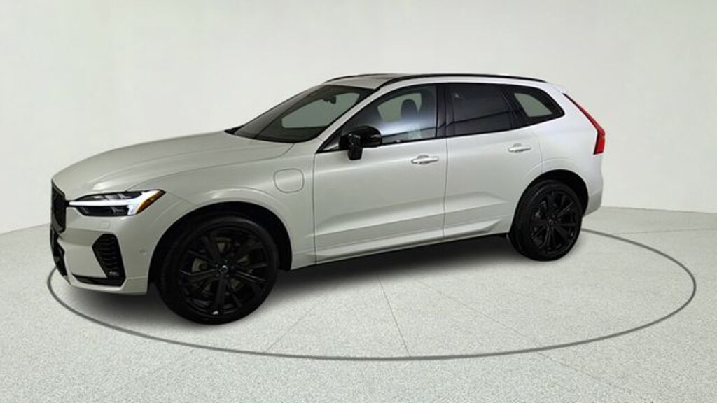 New 2026 Volvo XC60 plug-in hybrid T8 Ultra Black Edition SUV