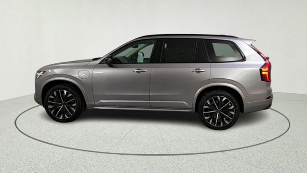 New 2026 Volvo XC90 plug-in hybrid T8 Ultra Dark Theme 7-Seater SUV