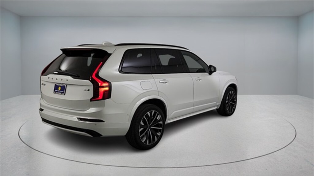New 2026 Volvo XC90 B6 Ultra Dark Theme 7-Seater SUV