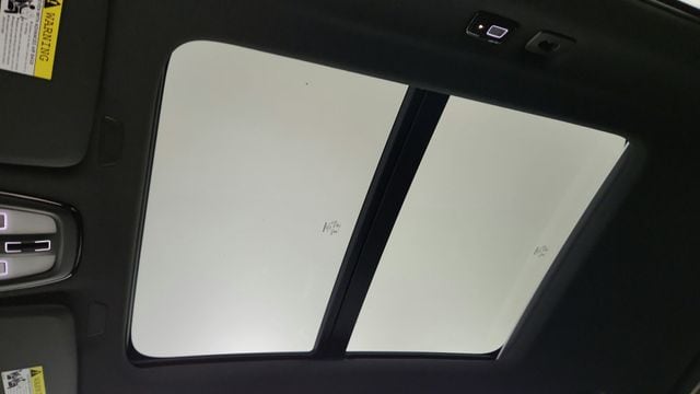 2026 Volvo XC40 Ultra Black Edition - Photo 28