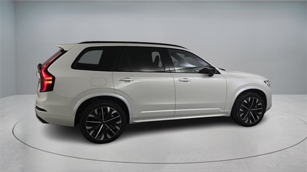 New 2026 Volvo XC90 plug-in hybrid T8 Ultra Dark Theme 6-Seater SUV