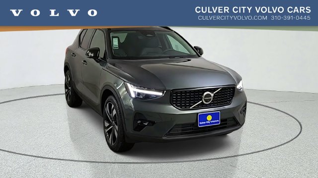 2026 Volvo XC40